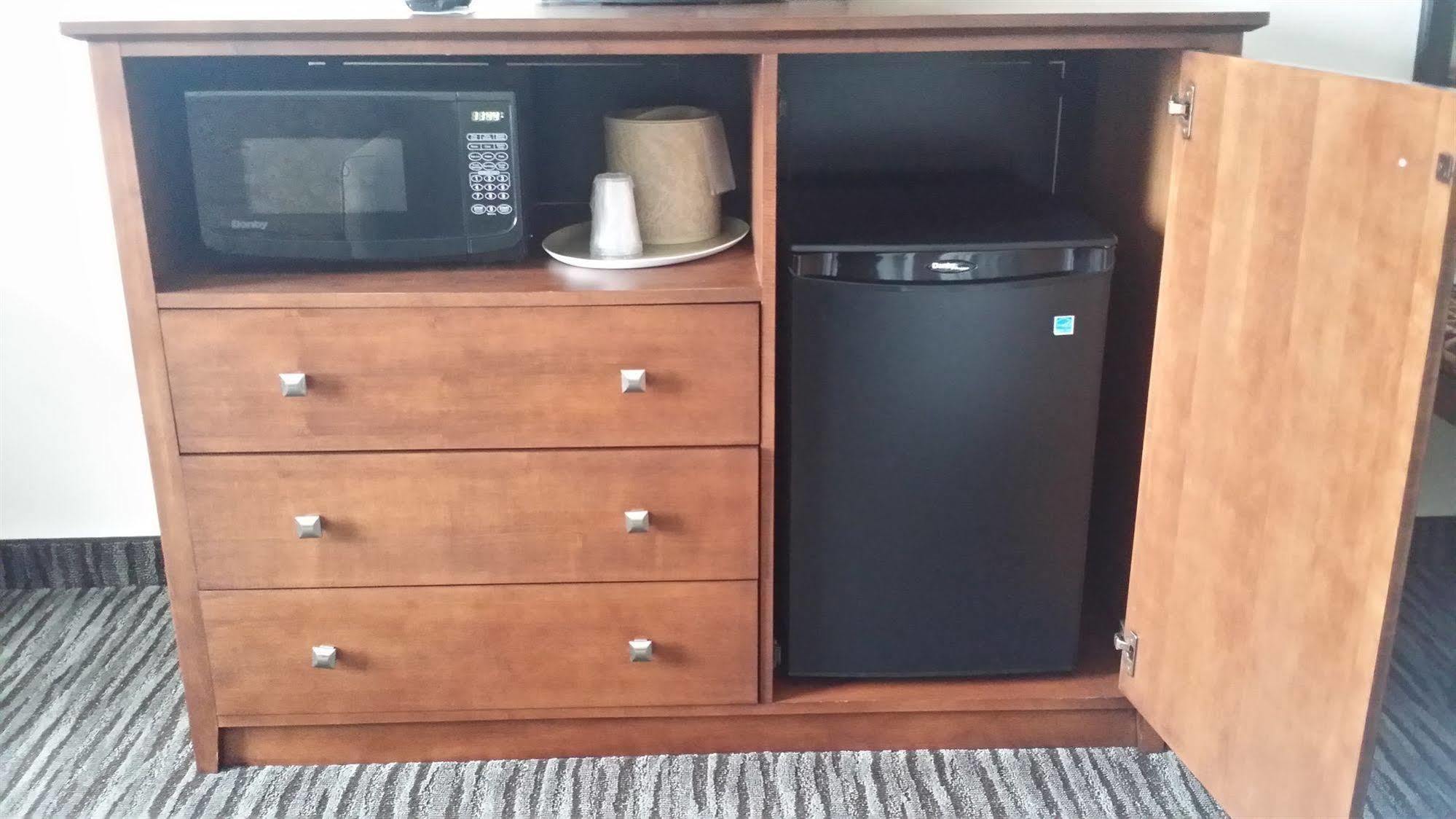 American Inn & Suites Parkers Prairie Zewnętrze zdjęcie